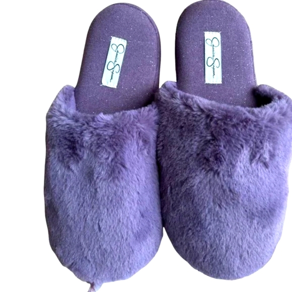 Jessica Simpson Purple Soft Plush Slippers NWT - Picture 2 of 8